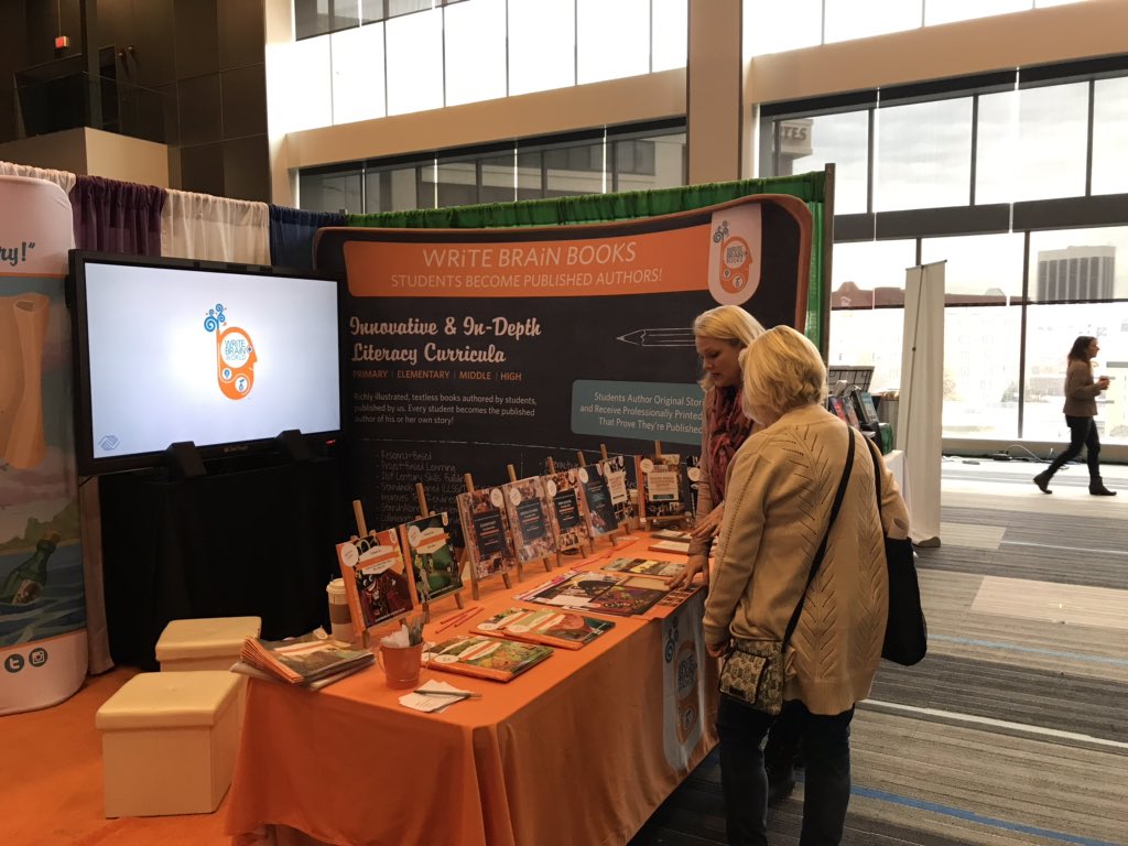 simms_jayme's tweet photo. WRiTE BRAiN Books ready to inspire at National Reading Recovery Conference! @WriteBrainBooks @RRGrp1 https://t.co/gLBqzTK7W6