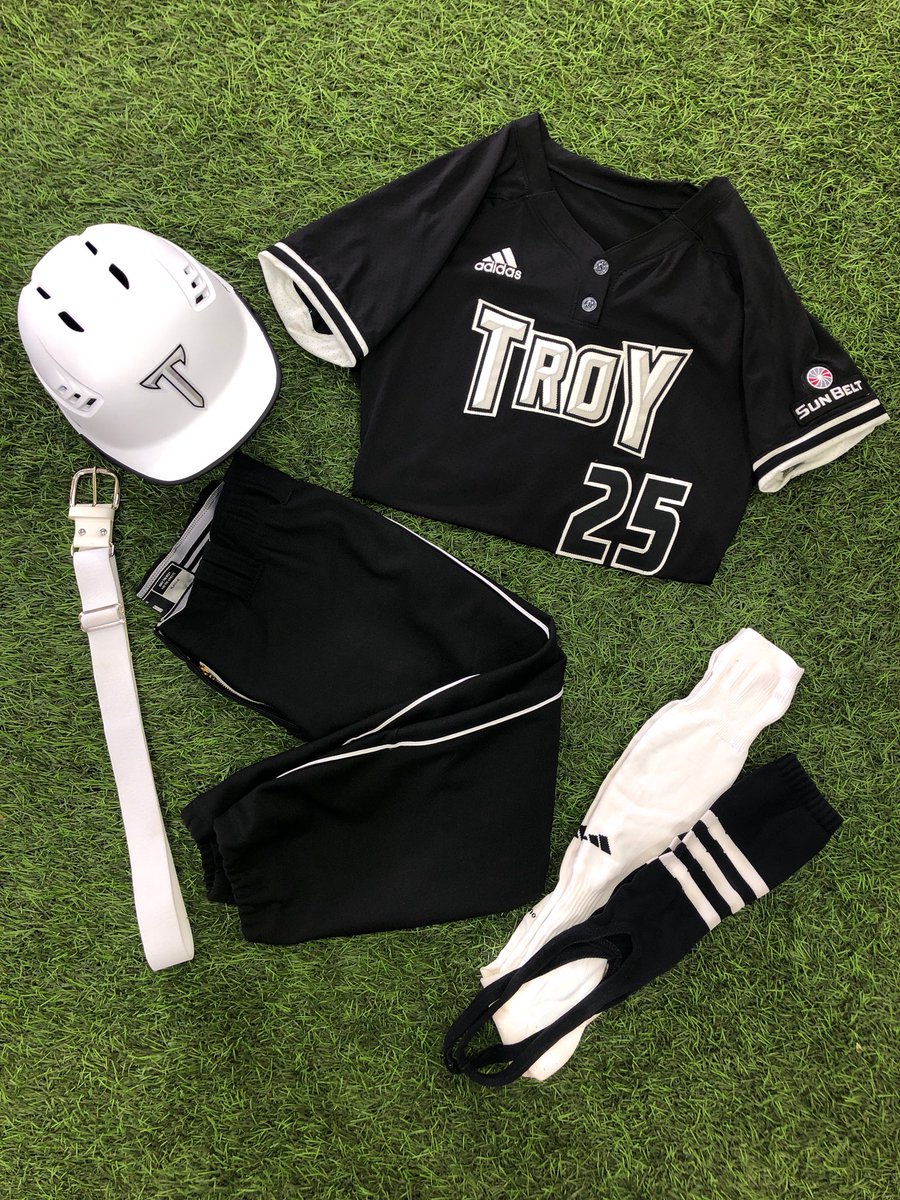 All black on a Sunday means no scrubbing on a Monday 😉🔥🔥🔥🔥🔥🔥🔥🔥🔥🔥🔥🔥🔥🔥