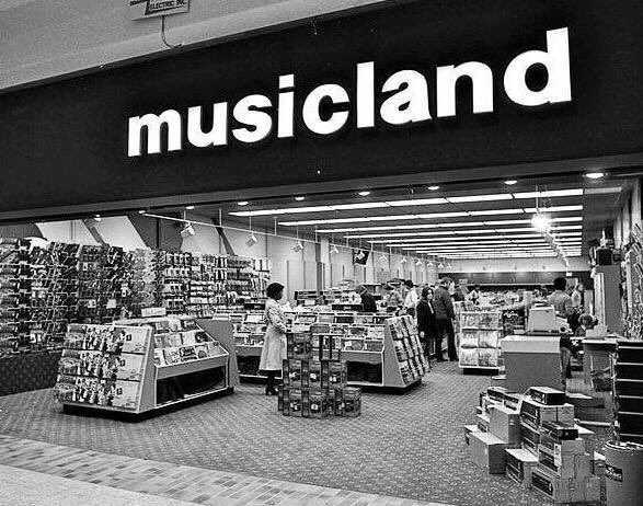 Super70sSports's tweet photo. Just tell your kids this was our Spotify. https://t.co/3c71eNf7JO