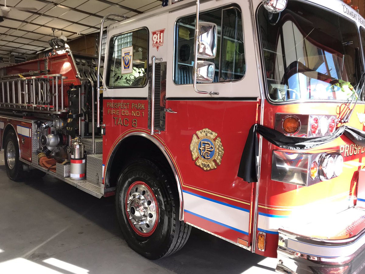 allensautoapp's tweet photo. #allensautoappearance has been #donating #detailing services on #fire #apparatus for #FallenHero . Within three years he’s #donated over 14 #details . Driving at times over 3 hours away. #honoring the #fallen #thinredline @TheEllenShow @PrestonSteve933 @JennFredFOX29 https://t.co/kyqlEnoWIu