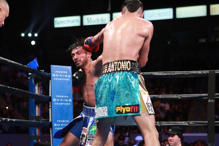 PlyoFit_SA's tweet photo. @boxer_barrios moves to 23-0 after his 4th round stoppage on @showtimeboxing last night!! MB is on the move. Stand up San Antonio for our 210 family! 👊🏽🔥#TeamBarrios #PlyoFit #PlyoFam #PlyoAthlete #ShotimeBoxing #AthleticEnhancement
(📸 by: boxing scene & @showtimeboxing) https://t.co/Iv2FWRd6CT