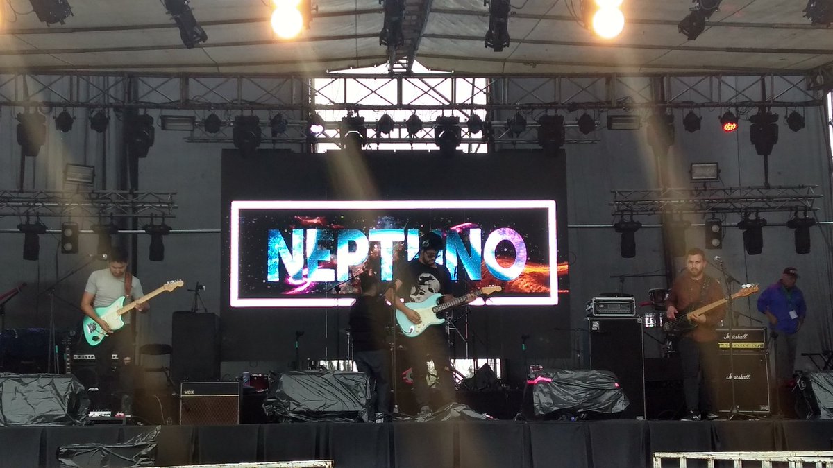 MerkenRockTCO's tweet photo. Partimos con #merkenrock2019  llueva o truene, tenemos rock!
Neptuno en el escenario https://t.co/TNPcmuZLfr