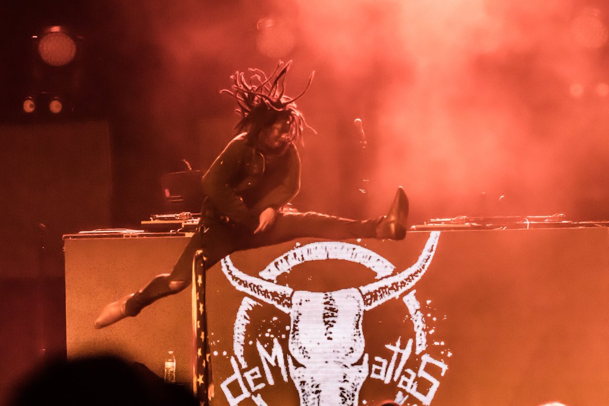 mikelynch76's tweet photo. @dematlas Thanks for a great show @dematlas
#MiVidaLocaltour https://t.co/79AChOGcGe