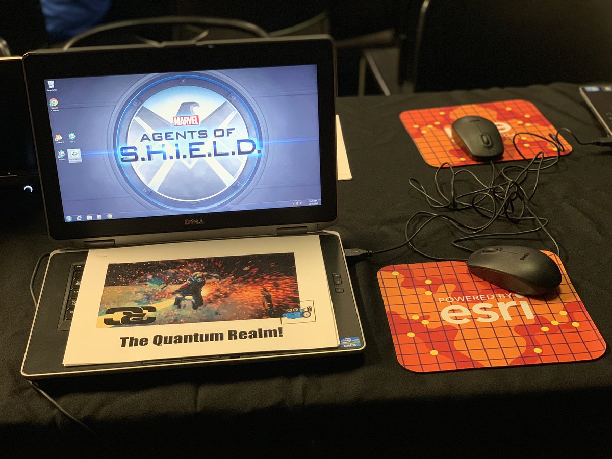 MissMoeTeaches's tweet image. I’m at the C3expo engaging kids in the world of tech and robotics! With missions based around Marvel comics, it’s not just a watch and learn...it’s a live and experience! #scratchcode #marvelcomics #code #C3Expo