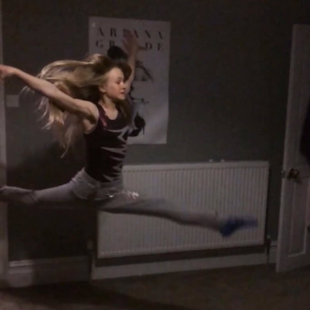 KerryT75's tweet image. Fun afternoon watching this little lady do multiple somersaults #Splitz gymnastics