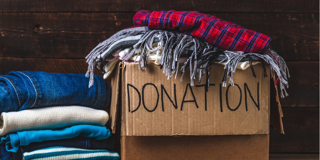 Not sure what you can give to charity? Here are the do's and don'ts of donating stuff to their shops: bit.ly/GFGDonatingTips #FPSBS