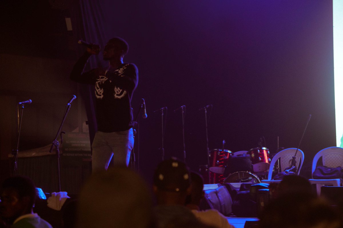 dMockingbird96's tweet image. Amazing Night last friday8/2/19 at the CBN tour. I and some of the best upcoming in my city (my brothers), got to open the stage for the undisputed @MI_Abaga in IB city and some of the greatest artists in the country. We Appreciate the platform shared. We ride. #controltheeconomy