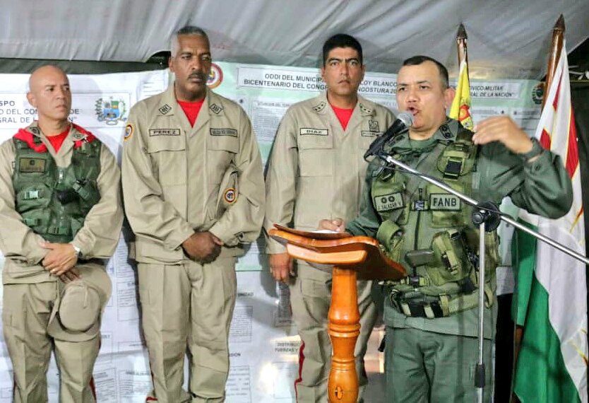 #10Feb En el inicio del Ejercicio de Despliegue Bicentenario de Angostura 2019. Vamos a trabajar enlazados en cada uno de los Comités de Defensa Integral. #BicentenarioDeAngostura2019