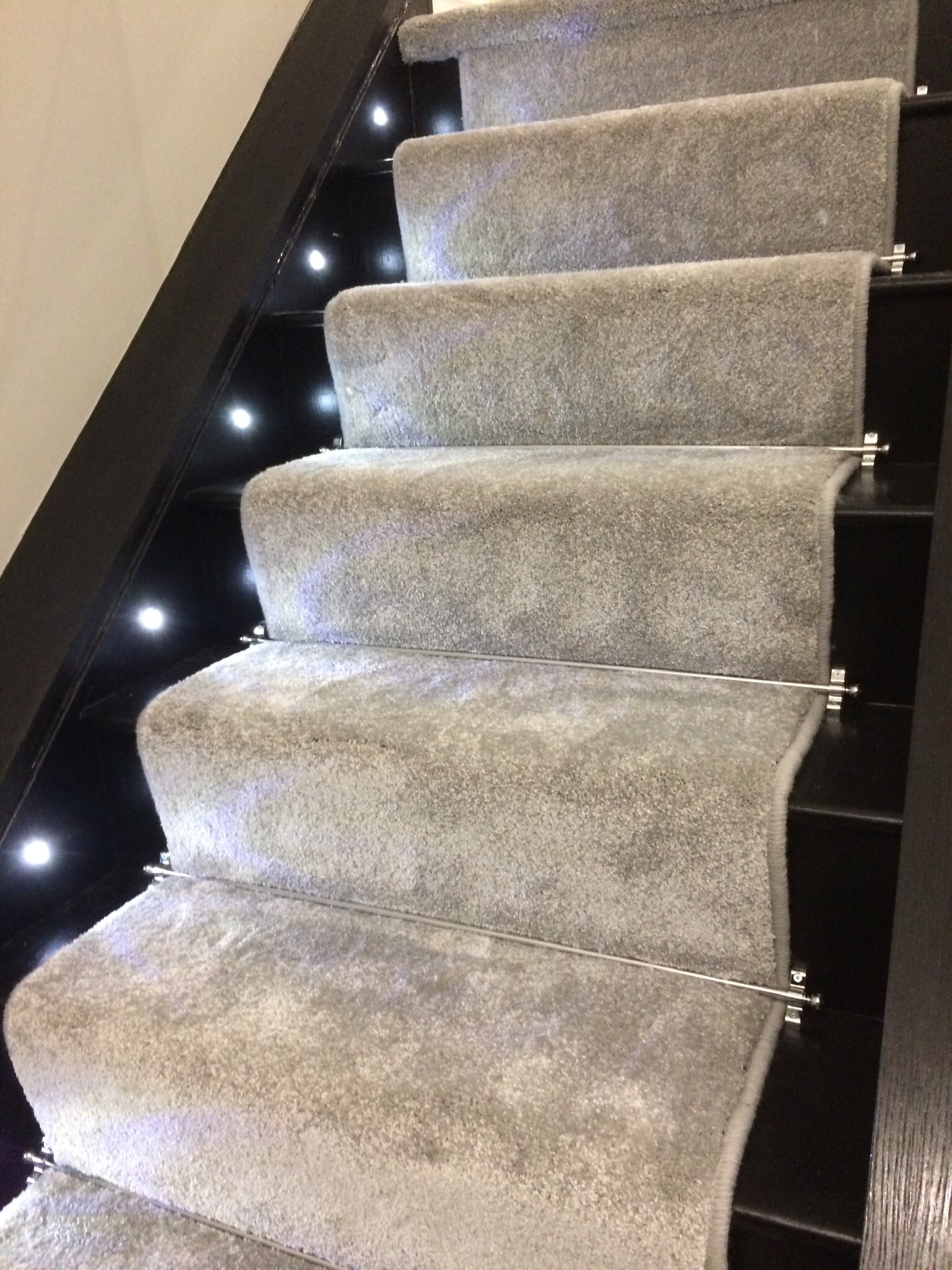 Ступени из ковролина для лестницы