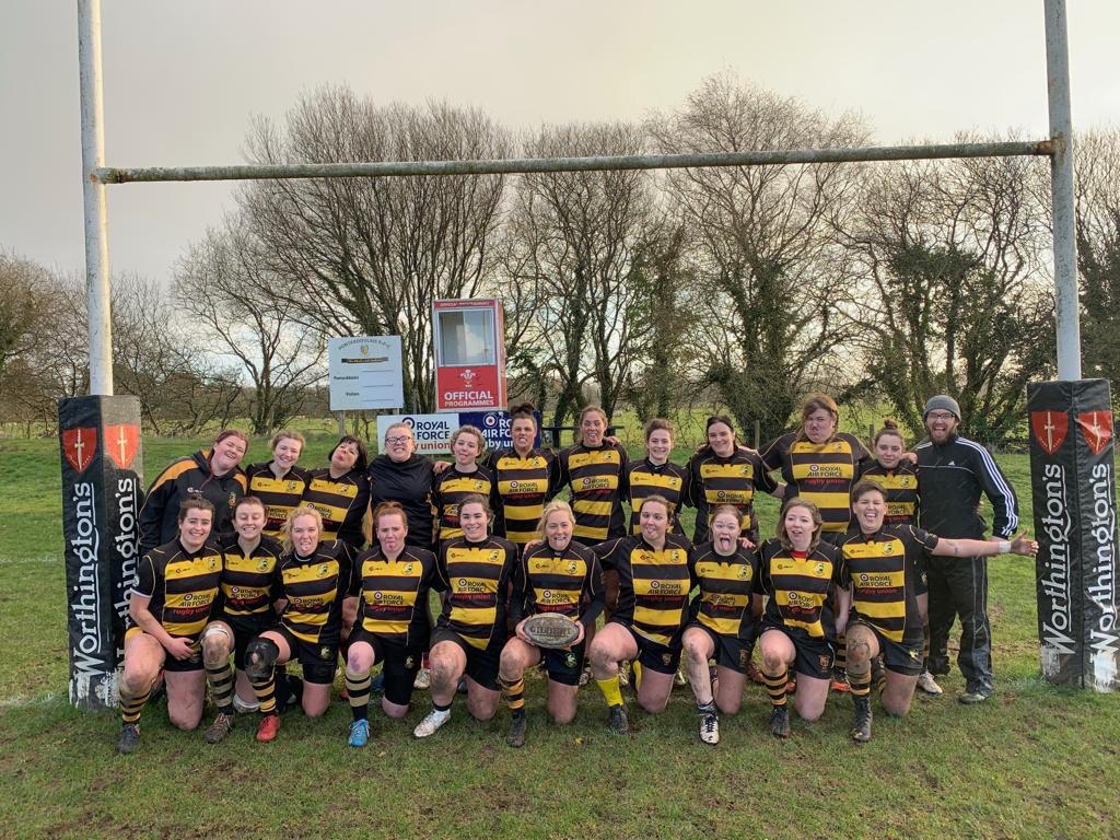 Cracking 1st win for our merged <a href="/GorsladiesRFC/">Gorseinon Ladies RFC</a> <a href="/BontLadiesRFC/">Bont Ladies RFC</a> coming away with 19-5 win against @MorristonLadies 💪 Team is growing &amp; jelling 🙌🏻 #emotional #girlscandoanything #girlsthatruck <a href="/Deadballline1/">Jo Rogers</a> <a href="/AllWalesSport/">All Wales Sport</a>