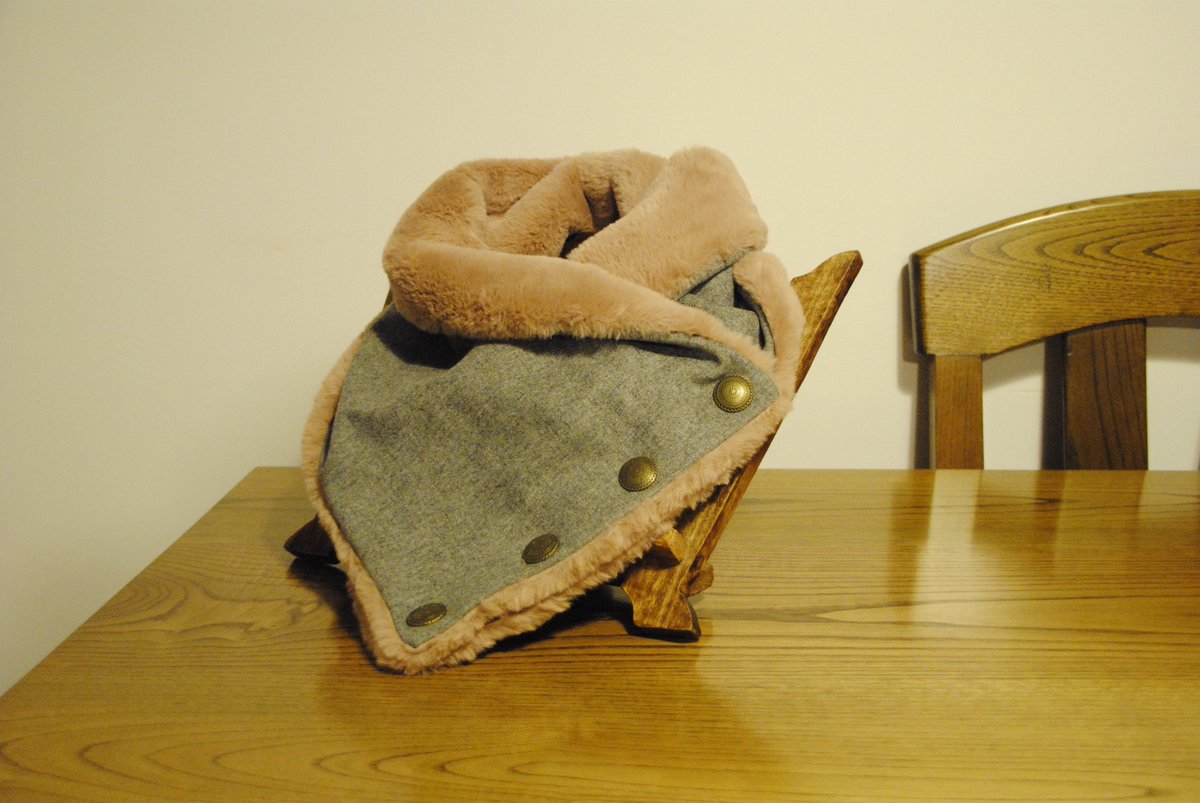 CariciasIn's tweet image. La vida no es de color de rosa... o eso dicen.

#CariciasDeInvierno #WinterOutfit #cuellos #Cantabria #handmadegifts #regalosoriginales
#complementos #moda #fashion #accesorios #style #hechoamano  #handmade #tendencias #regalos #look #mujer #tiendaonline #trendy #love #tendencia