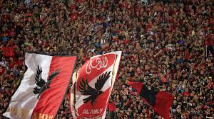 Ye89BxKuX242LS9's tweet photo. #جمهور_الاهلي_لا_يخضع_للمال كل فريق وليه مشجعين الا الاهلى ولية شعب 🙌🙌 https://t.co/nxDjffHb8A