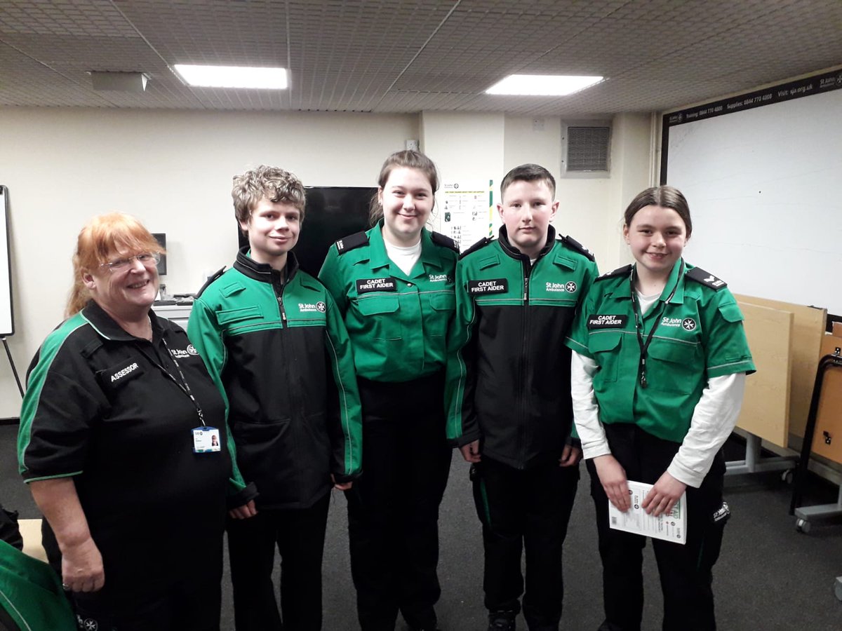 SJASouthport's tweet photo. Today Southport Cadet Unit had some fantastic news. All 4 cadets on the Cadet Operational First Aid Course passed. CONGRATULATIONS to you all. #proudunitmanager #proudyouthteam #mysjaday @NorthYouthSJA @SJAVolunteering https://t.co/i3ILr55Ypx