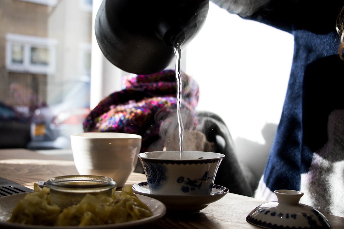 Earlier last week, I enjoyed celebrating Chinese New Year <a href="/cominsteahouse/">Comins Tea</a> with delicious homemade wonton dumplings 🥢and Nian Gao 😍

Check out my blog for the full review!

thebathonian.com/theblog/2019/2…

#ChineseNewYear #yearofthepig2019 #VisitBath #CominsTeaHouse #BathIndie