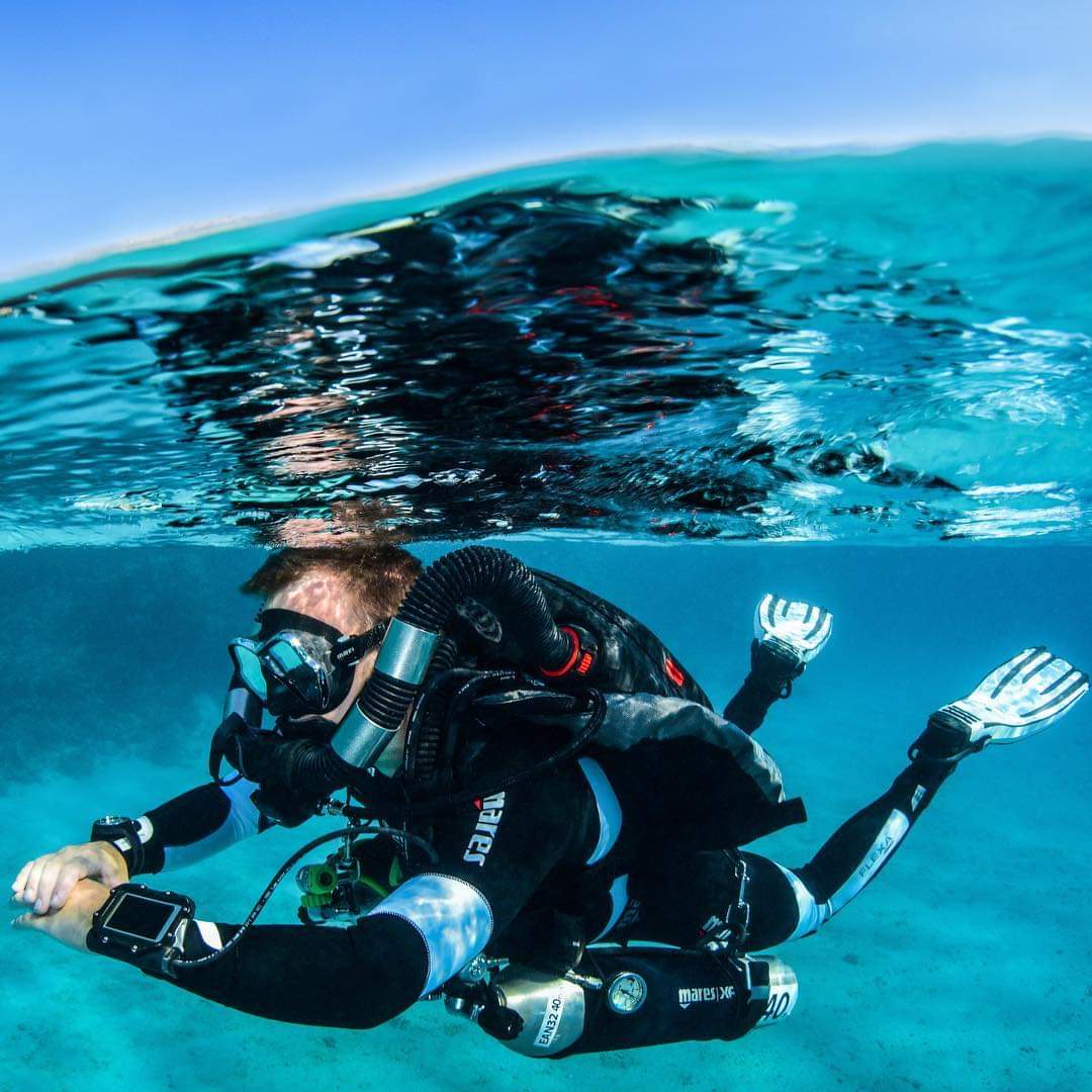 #mares #justaddwater #maresxrhorizon
#mares70years #mares #justaddwater #maresxr #extendedrange #scubadiving #scubadiver #underwater #scubadivers #scubadiverslife #scubafins #revorebreathers #rebreather #scuba #divingequipment #underwaterworld #underwaterlife #oceanlovers