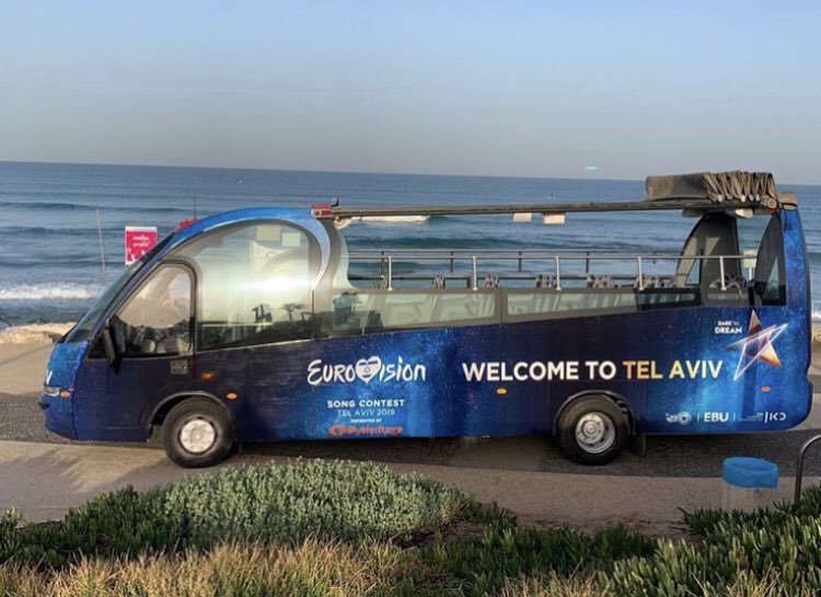 wiwibloggs's tweet image. Beep beep! @TelAviv has revealed its branded #Eurovision bus 🚌 We can’t wait to hit the road at #ESC2019 🇮🇱 #DareToDrive