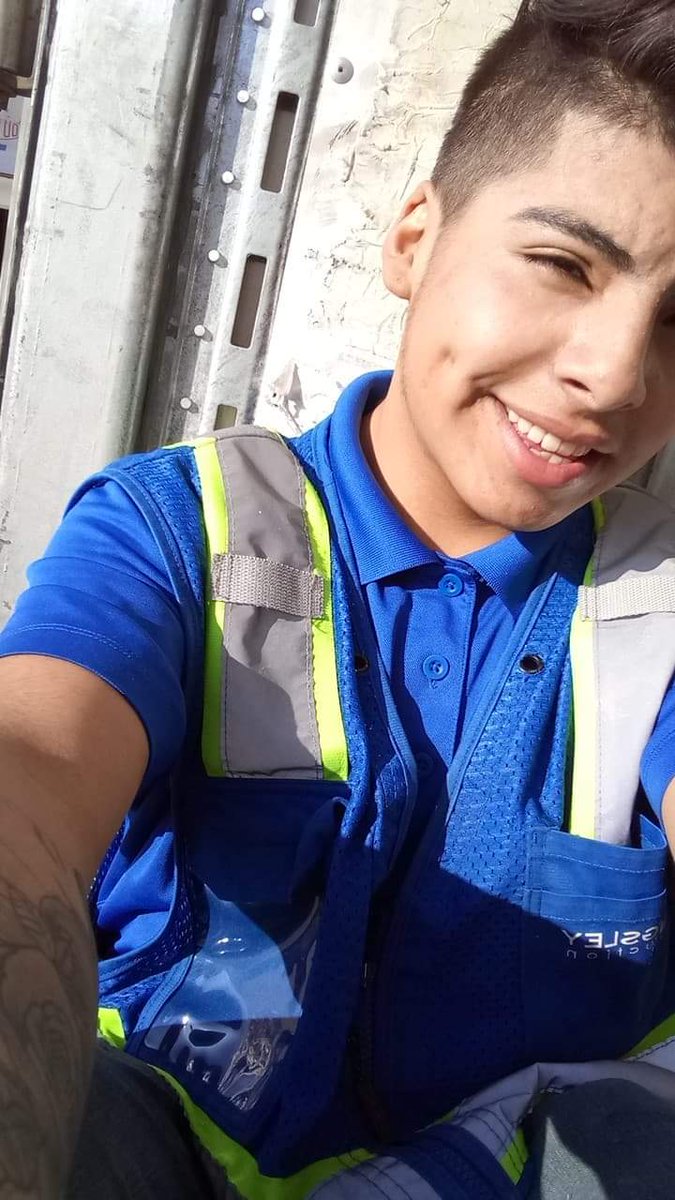 DJAJEC's tweet photo. En el trabajo 😎❤
#DJAJEC https://t.co/s0x5fLGYZB