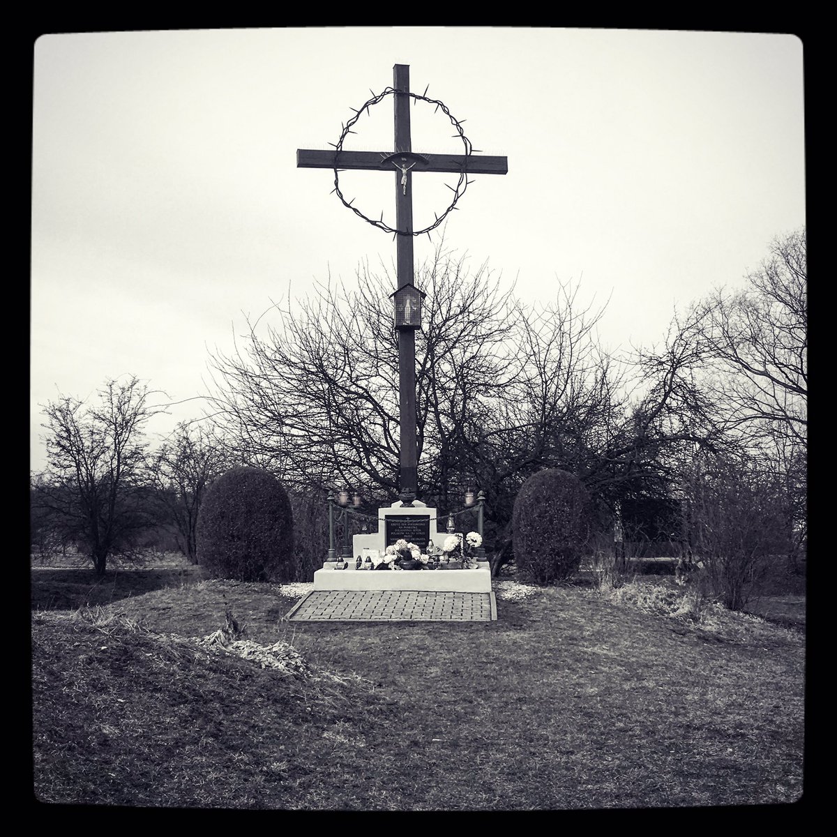 PhilipE40367638's tweet photo. “Mummy does death hurt very much?to which the mother replied crying... No, only for a little while... “ then the child was ripped from her and shot by a Nazi guard... #Plaszow #Schindler #AmonGoss #Nazi #Jew #Holocaust #ww2 #Lessonfromhistory #krakow #poland #poland🇵🇱 https://t.co/3oQUV6FaFv