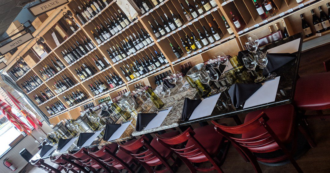 oaktonwineshop's tweet photo. Ready to host our first OWSB Wine Class: Intro Into Wine Tasting
If you missed out on today don't worry we will be hosting monthly wine classes here at OWSB so make sure to sign up for the next one!
#Wine #OWSB #LearningAboutWine #WineExperts #Bistro #WineEducation #WineTasting https://t.co/z2UxbZM6v1