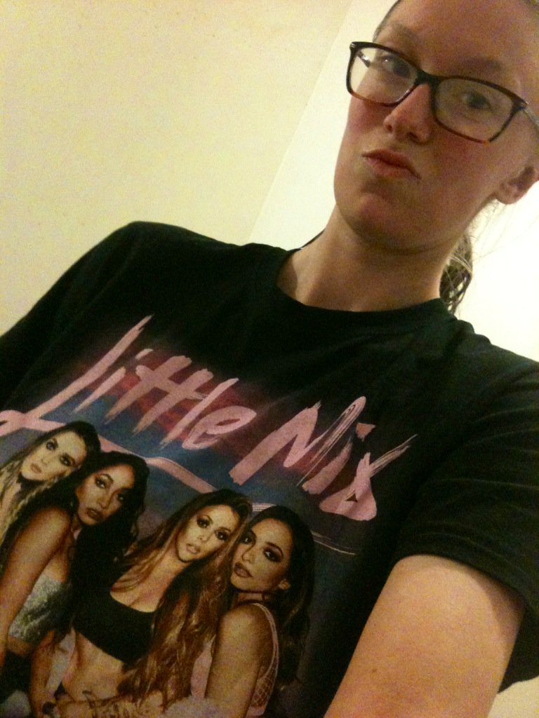 mishybabez_'s tweet photo. Growing up, I got bullied &amp; called horrible names &amp; last year I struggled with Anxiety &amp; Depression. Now I'm strong &amp; confident bc of @LittleMix they taught me to love myself thank you for everything girls I love you so much😘💗 #WomanLikeMixers xx https://t.co/AXIb371oRm