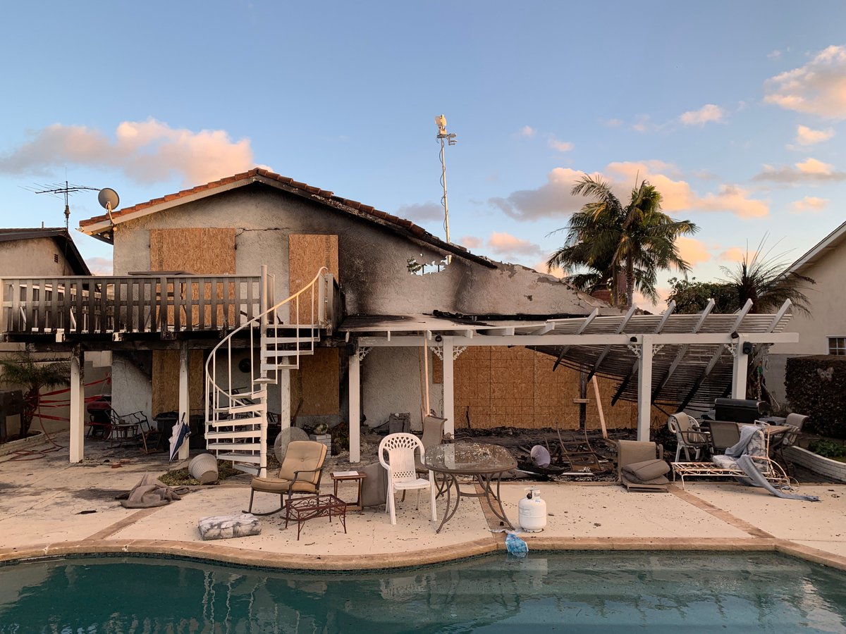 socalremoval's tweet image. SoCal Removal is your demolition property damage repair Orange County, CA contractor of choice.  When a car or in this case, a plane, crashes into a home give us a call.  #demolife #socalremoval #OrangeCounty