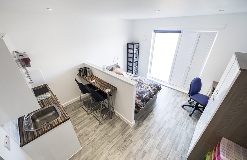 mlevkina's tweet photo. Guys, as you might know, I've relocated to Moscow to start at a new company. Now I'm looking for an apartment for long-term rent; examples are attached. Please let me know if you know anybody who could help. Thank you! https://t.co/A4XQGv6bUP