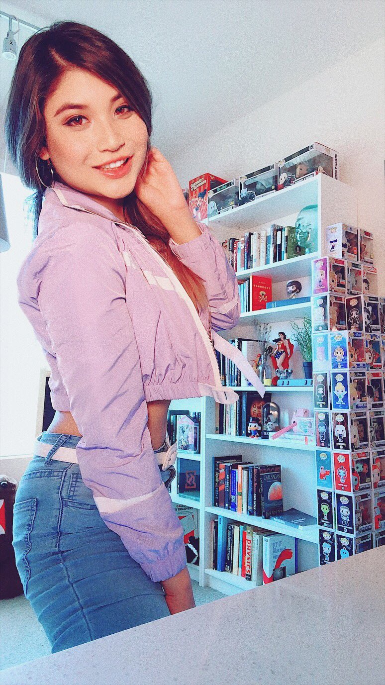 Brenna Sparks 🖤 on Twitter: "About to eat some dim sum…