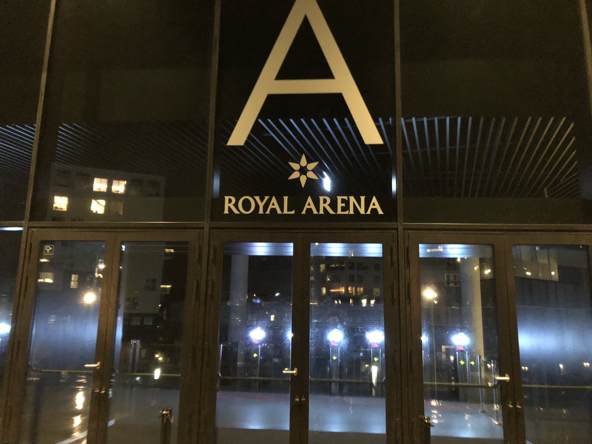 ProDiscoService's tweet photo. @McInTweet @OffTheKerb Travelled from Leeds to Copenhagen to see Michael McIntyre this evening only to arrive and find the venue closed. Would have been nice to have been informed in advance rather than waste time and money travelling here. Who can I contact for compensation? https://t.co/rhHSs26m4d