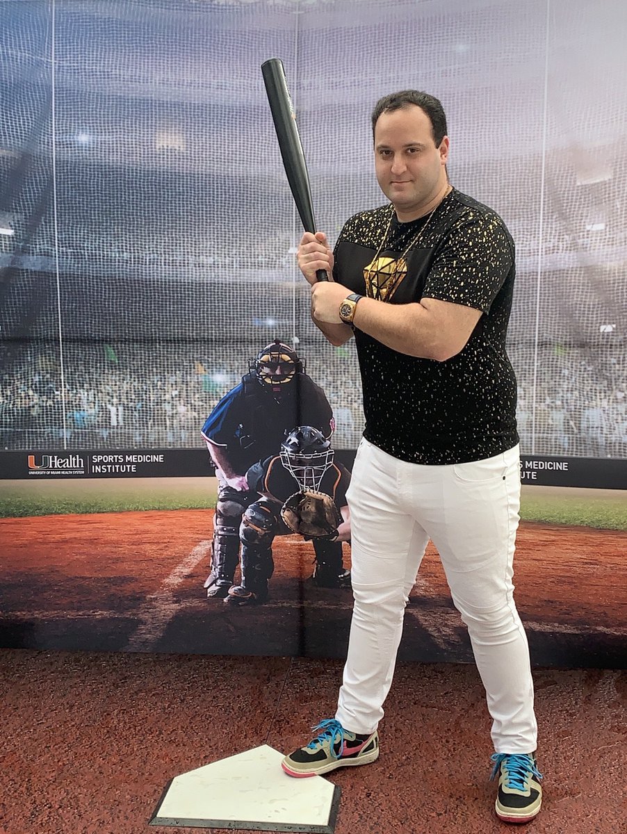 RonRafaelS's tweet photo. Ron Rafael Shimshilashvili at the Miami Marlins Fan Fest #RonRafaelShimshilashvili #RonShimshilashvili #RonRafaelS #RonRafael #MiamiMarlins #Marlins #MarlinsPark #MLBNetwork @MLB @MLBNetwork https://t.co/sOd3ixGPxp