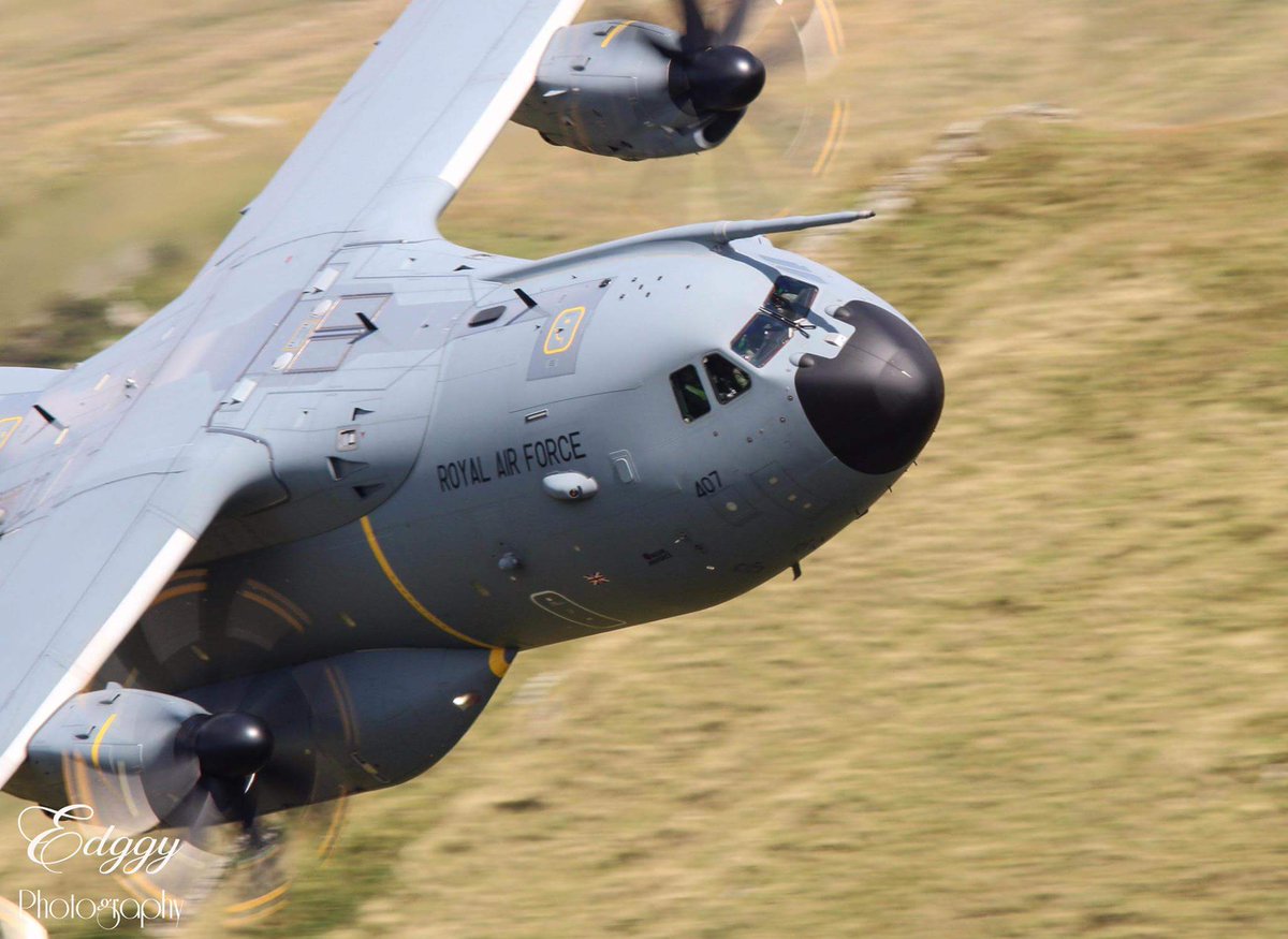 MachLoopLFA7's tweet image. RAF A400 from @RAFBrizeNorton powering through LFA7! @Seb_Lanc99 @70SqnA400M