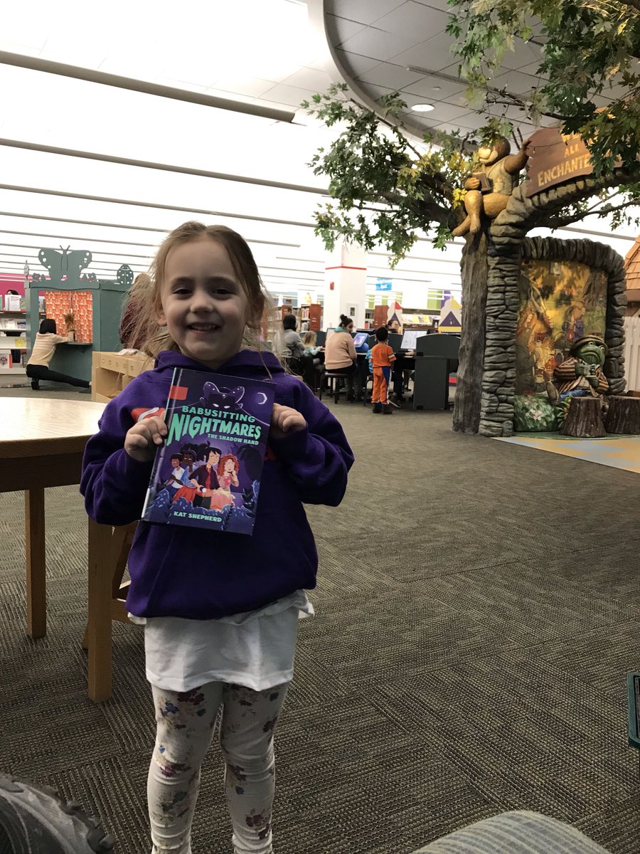 SkitterComic's tweet photo. I’m sitting here at the #SchaumburgLibrary drawing Skitter while Luna plays in the kids area. #fun #parenting #fatherhood https://t.co/zwHlQB8GzR