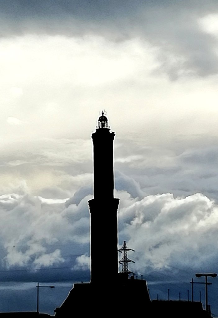 #trovalalanterna tweet media