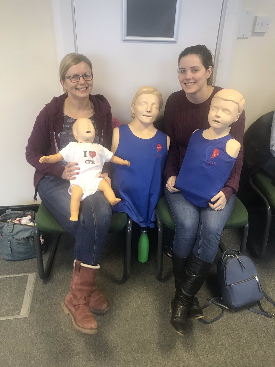 brookvale_FA's tweet photo. Great day yesterday at @F0undationHouse, teaching Emergency First Aid to some amazing volunteers from some fantastic local organisations: @Escape_Arts, @SUAGirlguiding   Mens Shed, and Warwickshire Reminiscence Action Project (WRAP) https://t.co/VNnSrnqrZb