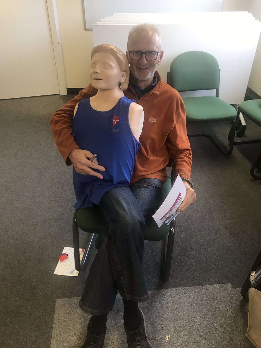 Great day yesterday at <a href="/F0undationHouse/">FoundationHouse</a>, teaching Emergency First Aid to some amazing volunteers from some fantastic local organisations: <a href="/Escape_Arts/">Escape Arts</a>, <a href="/SUAGirlguiding/">Stratford Guiding</a>   Mens Shed, and Warwickshire Reminiscence Action Project (WRAP)