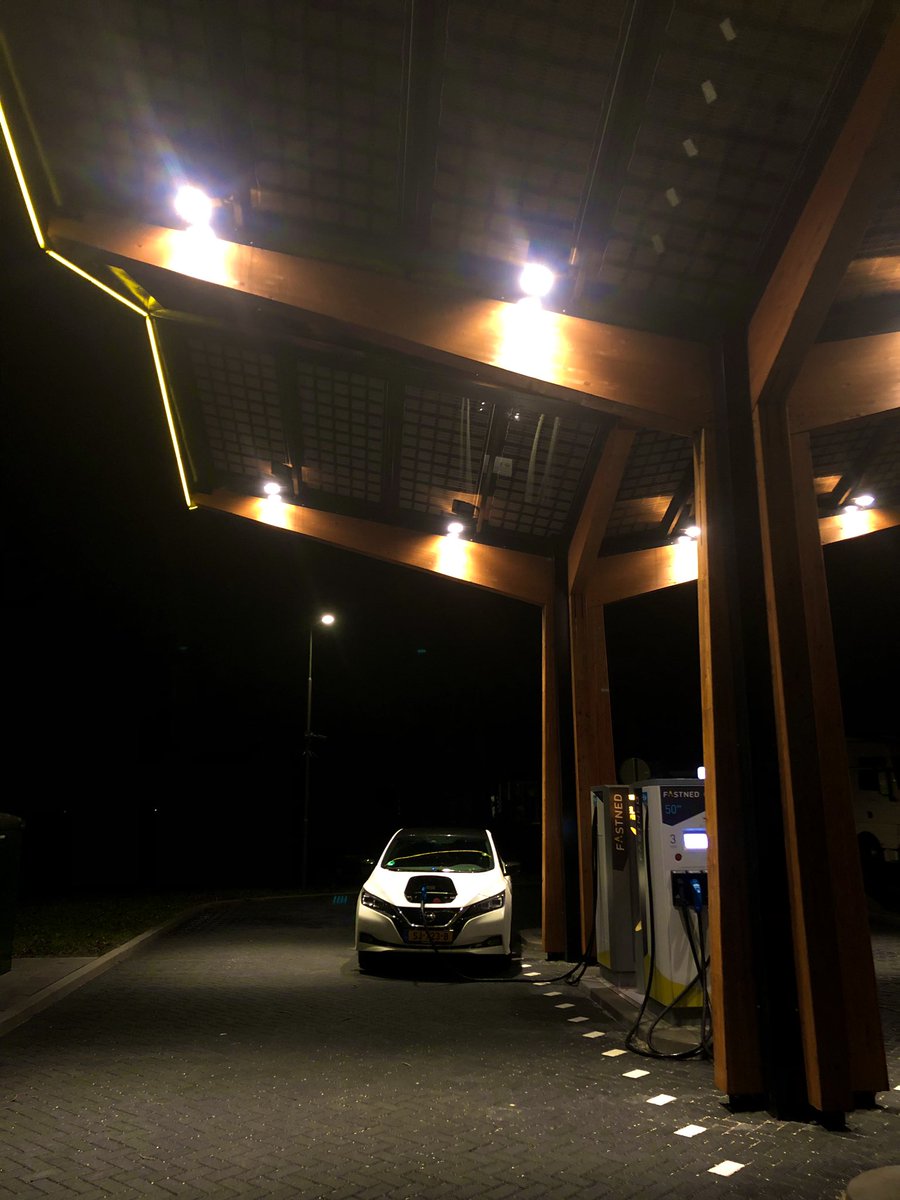 My_Leaf's tweet photo. Now #nlcharge @Fastned  #tussenhoek 2x triple chargers 50kW https://t.co/HQzpqn0FsQ