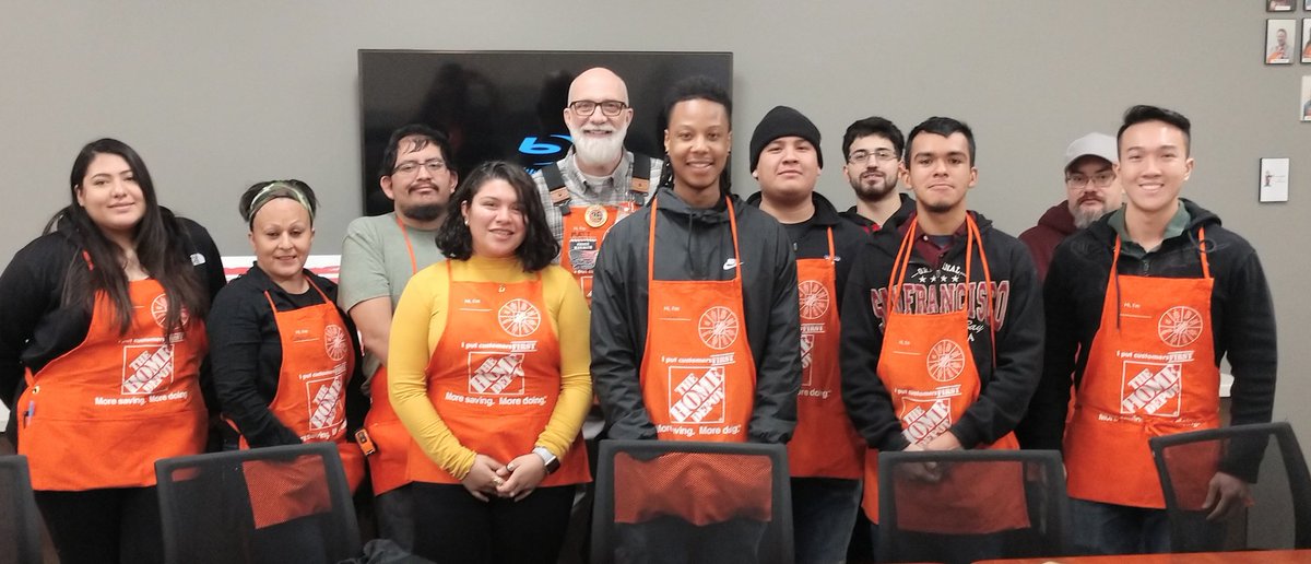 liz6542's tweet photo. Another Great Orientation Class #6542 @MattWal69893397 @mlp814 @LindaGuadian https://t.co/VXJ0sJj2jz