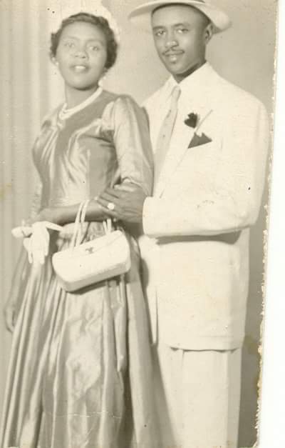 ZetaDove1972's tweet photo. @ciara My parents. Not a "perfect" love story, but they showed me how to hang on, even when it wasn't pretty. They'd made 49 years 3 months on the day my mother passed away.
#tildeathdouspart
#everydaywasntSunday
#stickandstay #loveneverfails
#imade41yearslastNovember https://t.co/eUlTgCub61