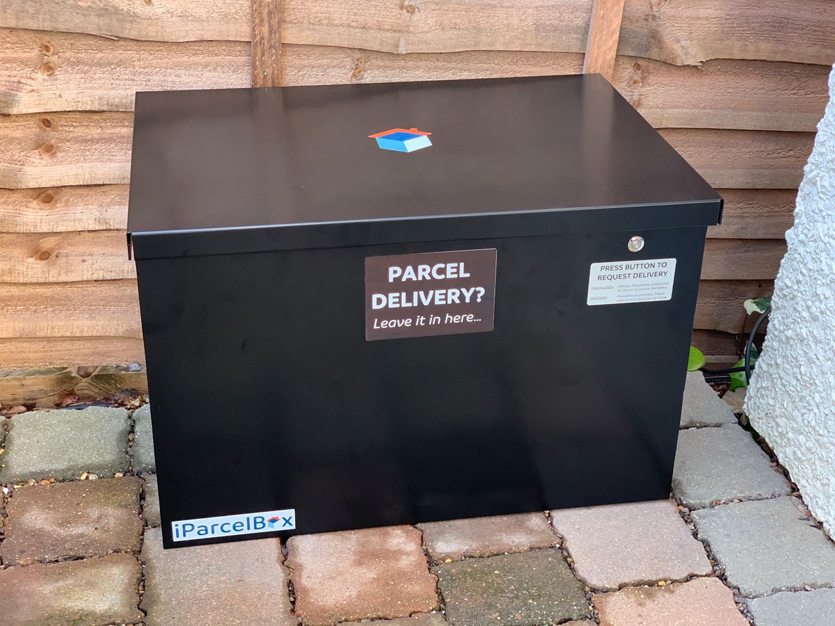 iParcelBox's tweet image. Delighted to have joined @MadeinBritainGB, looking forward to launching our British made smart parcel boxes to customers in 2019! #ParcelBoxes #parcels #deliveries #BritishManufacturing @RayFrith1