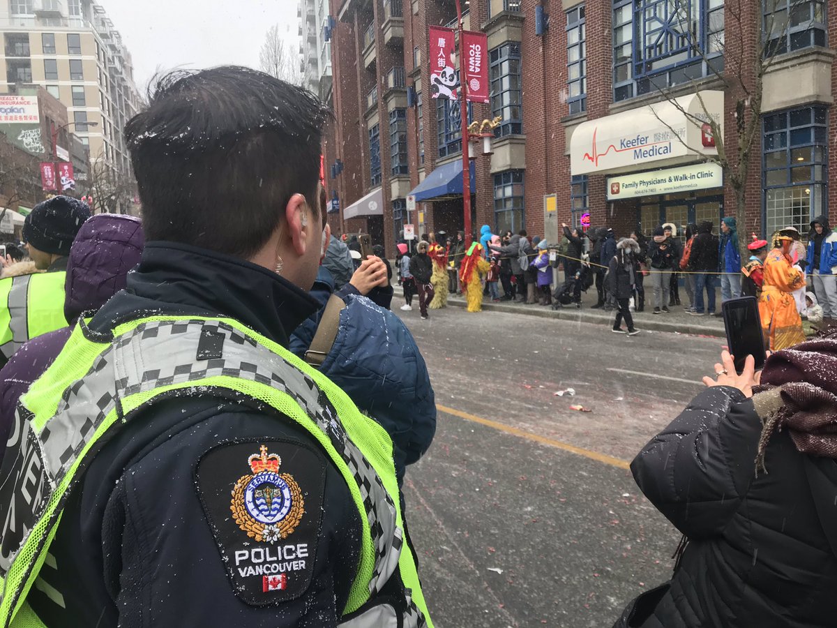 It’s #Snowing  in #vancity! Making the #chinesenewyear2019  parade even better! @VancouverPD  #joinvpd