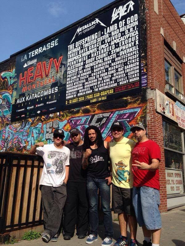 BarrioNepentes's tweet photo. Somos Cinco amigos que hemos llevado música, su música, la del barrio por cada lugar que hemos podido estar. Mostrando el #Rockcolombiano  esto fue en @heavymtl 2014 #NepentesEsMiParcero @sanchez_juanc @juanknepentes @Nanonepentes @KRBASS y Katato

Lleguemos a #2000seguidores https://t.co/jGA50sERPT