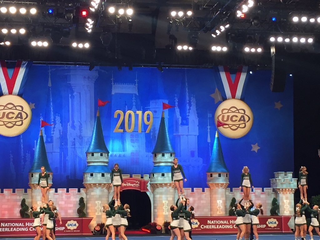 1st place is the Nation!!!! Varsity Cheer best in the Nation!!! Thank you  coaches and athletes for all of your hard work.  #fossilfamily @FRHSCheers
