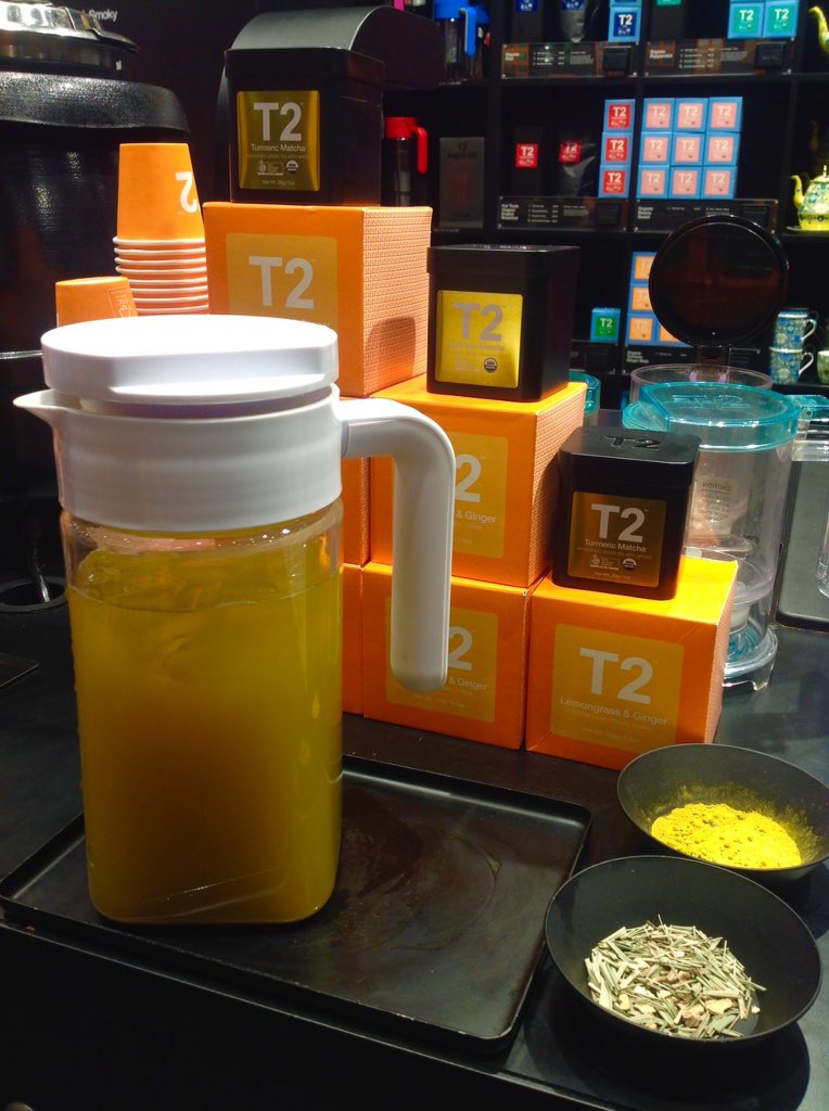 Come and sip our Crew Brew of the Day! Lemongrass and Ginger with Turmeric Matcha ☕️✨