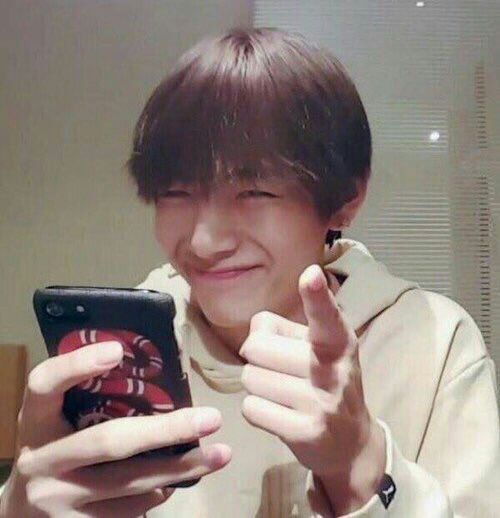 Michell63499952's tweet photo. #TearItUpBTS #BTS #Grammys https://t.co/IU9WliLKcN