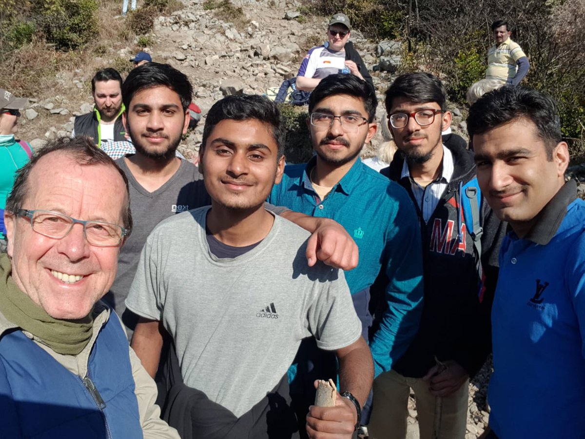 GermanyinPAK's tweet photo. what great sunday morning hike in the margallas. ideal wheather, sunny, blue sky and cool. And always a pleasure to meet you, followers from #AirUniversity islamabad and @numlofficial1 https://t.co/qsIxCnp784