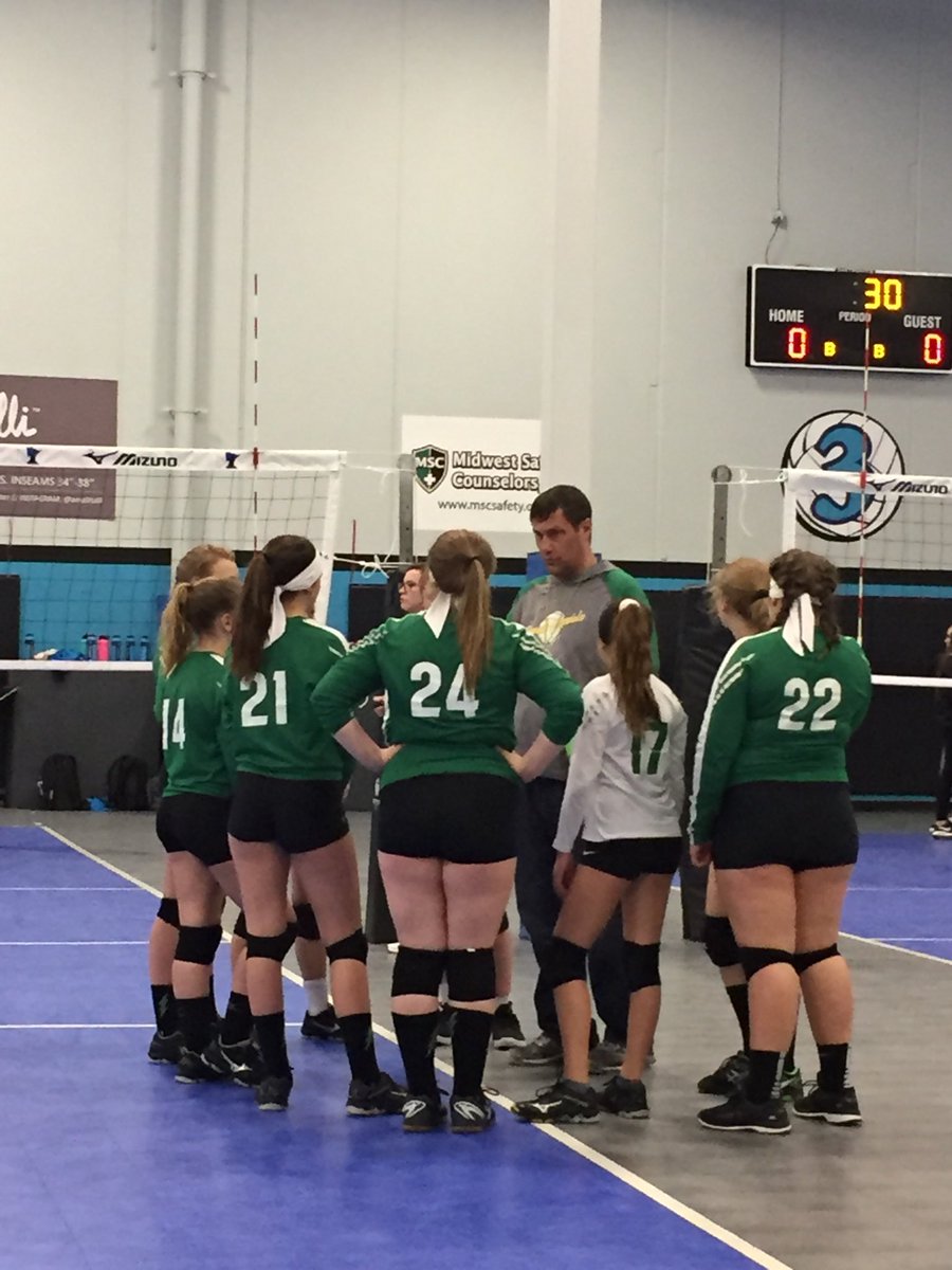 hiedejaylen's tweet photo. Once again surrounded by some of my favorite people!  2nd place in silver division. #soproud #gostorm https://t.co/1rSpesXbO3