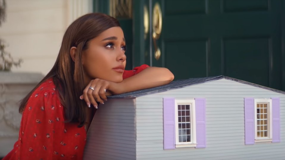 ToggleSG_ch's tweet image. #ArianaGrande 杠上典礼制作人　首夺葛莱美人没到 bit.ly/Ariana-Grammys