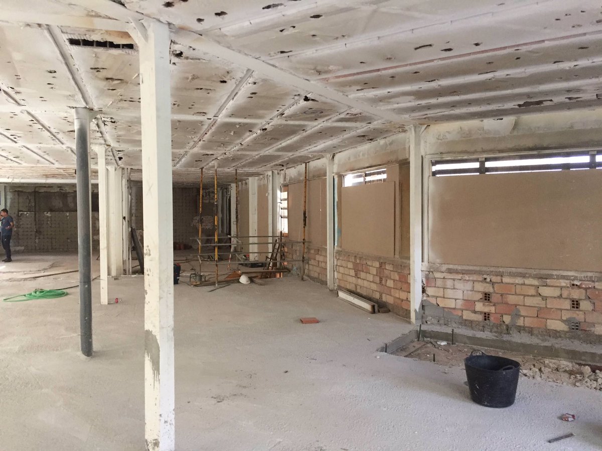 creahogar's tweet photo. Insonorización y acondicionamiento de local comercial para restaurante de comida rápida Burger King® en la Av. de la Libertad, 7, Murcia #Insonorizacion #Acustic #Insulation
#Soundproofing #Retail #ObraSeca #DryWall #España 🇪🇸 #Pladur #Knauf #Placo #TeamCreaHogar #Calidad #Vida https://t.co/kggy097EZX