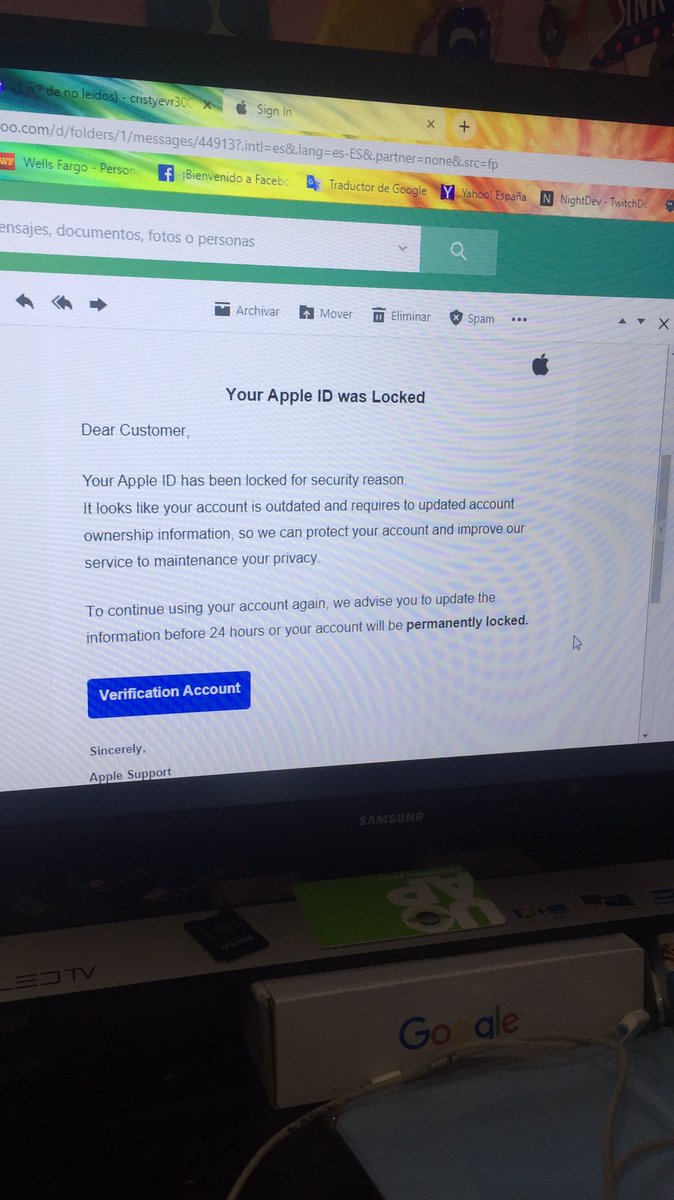 TazCrispy's tweet image. Watch out for this scam apple users @AppleSupport @Apple everything you click on the website ask you for your login info...