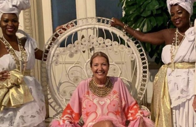 RibSte's tweet photo. Slavery Themed Party: Donata Meirelles, head of fashion stylish at Magazine Vogue Brazil, held commemorations of her 50 years old birthday in such peculiar ways. Her called party #DOShow50 was a perfect demonstration of the worst pervert racism. https://t.co/D5RJ1167A3