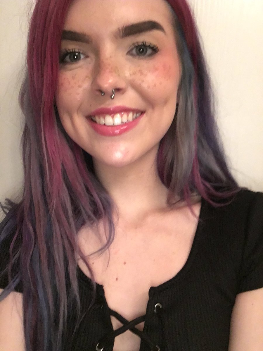 WrestleLog's tweet photo. 3. Maddie Williams, reporter for the University Star newspaper when asked what is the thing she is most excited for this new semester is said, “ I am excited for the new opportunities that may arise and for this Texas weather to finally heat up again!”. #TXST #FDOM19 https://t.co/LeofzhZx1p